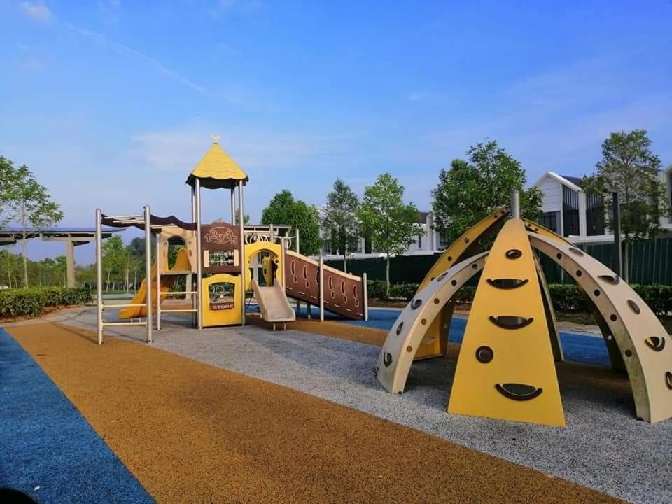 Homestay Greenway Pasir Gudang Exterior foto